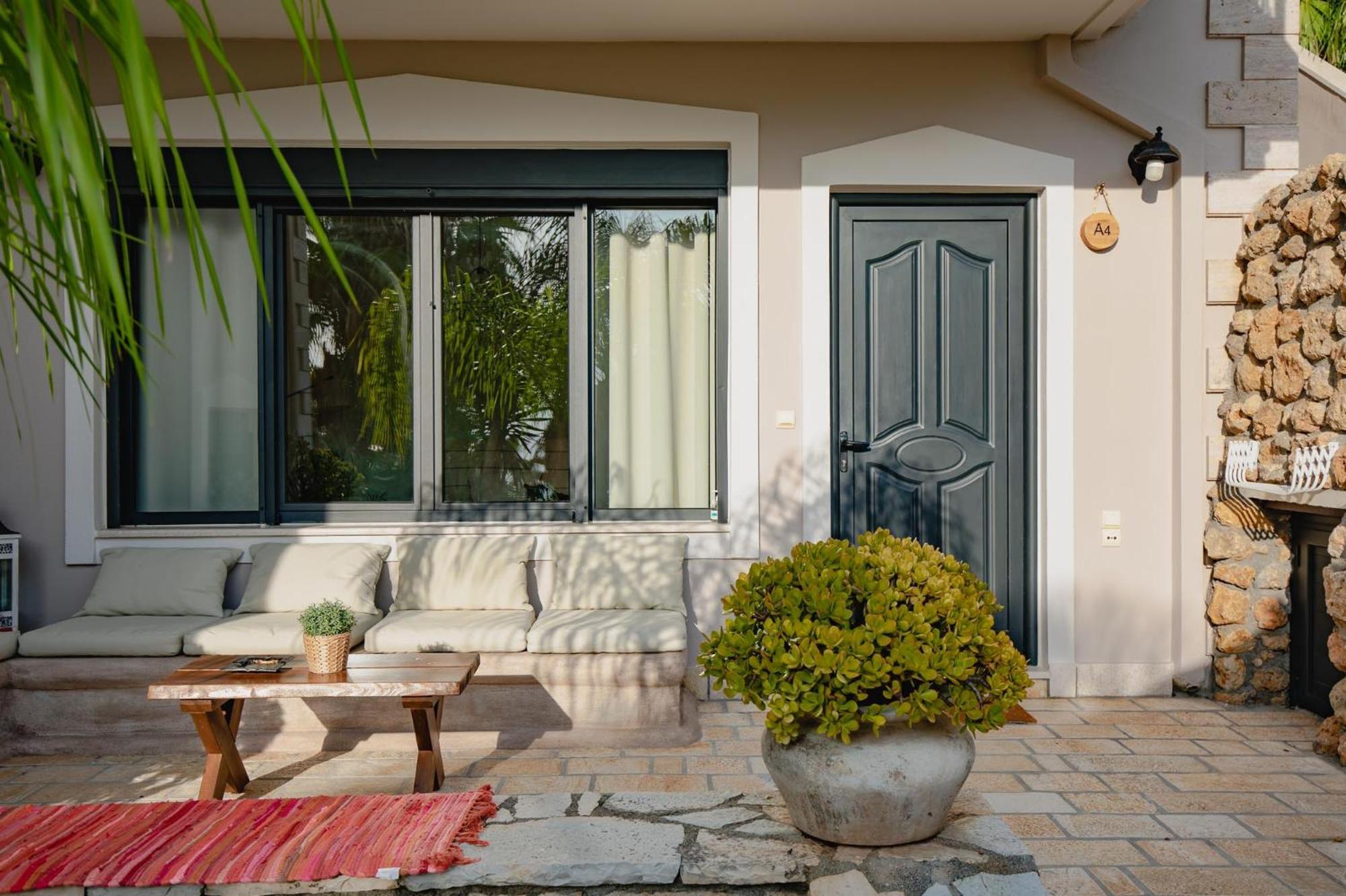 Orraon Lux Aparts Preveza Habitación foto