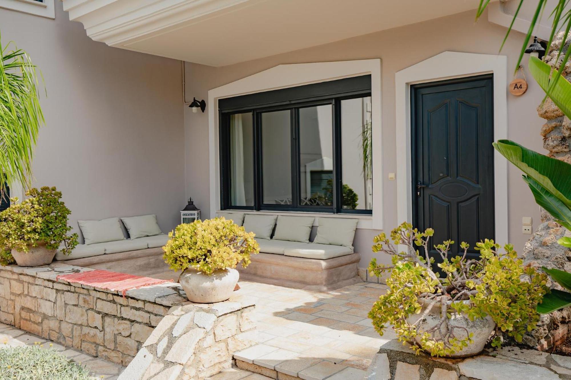 Orraon Lux Aparts Preveza Habitación foto
